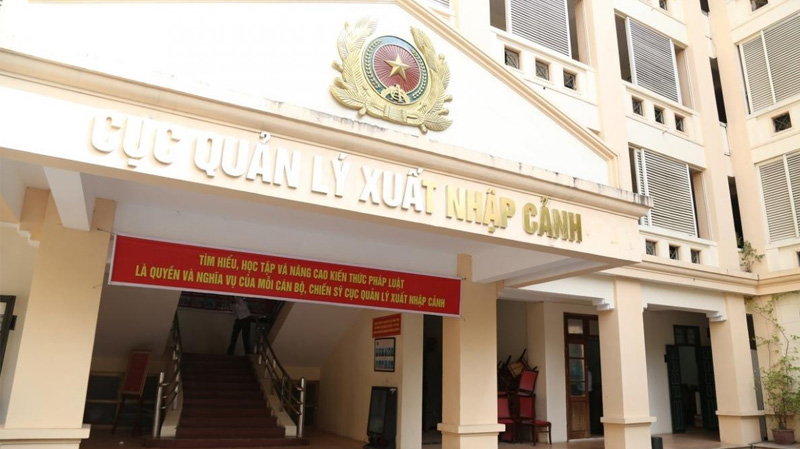 Cục quản lý xuất nhập cảnh tiếng Anh là gì?