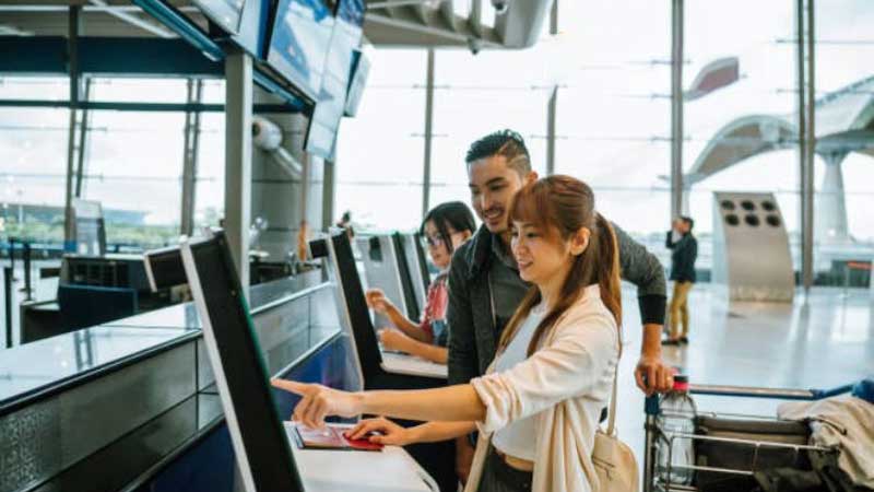 Cách đặt vé và ghi tên người nước ngoài trên vé máy bay