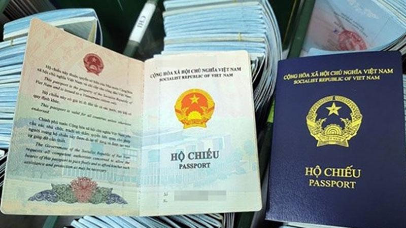 Đổi hộ chiếu có được giữ lại hộ chiếu cũ không?