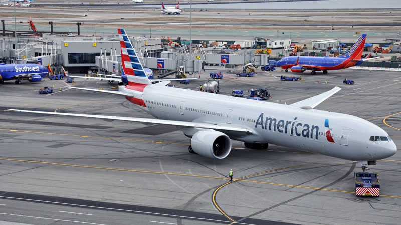 Bay từ Việt Nam sang Mỹ mất bao nhiêu tiền?