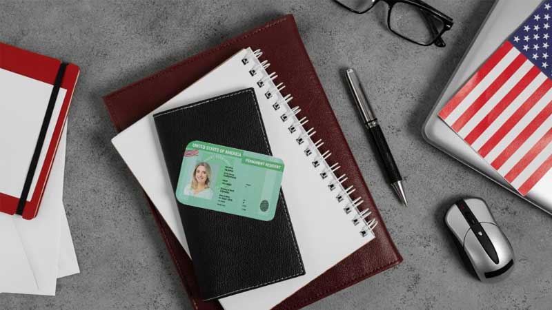 Người có thẻ xanh Mỹ được bảo lãnh ai?
