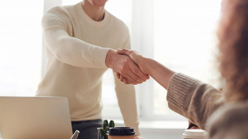 Nếu sử dụng joint sponsor, người này phải chuẩn bị bộ hồ sơ riêng