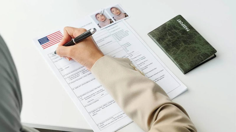 Trước tiên cần xác định người đang điền I-864